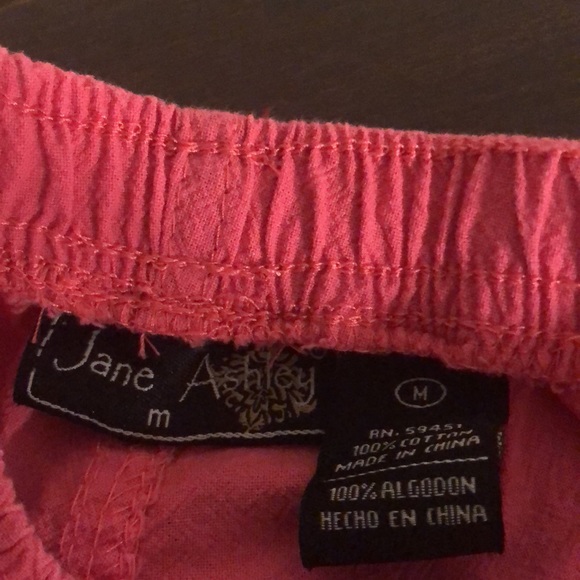 Jane Ashley Capris - Picture 9 of 10